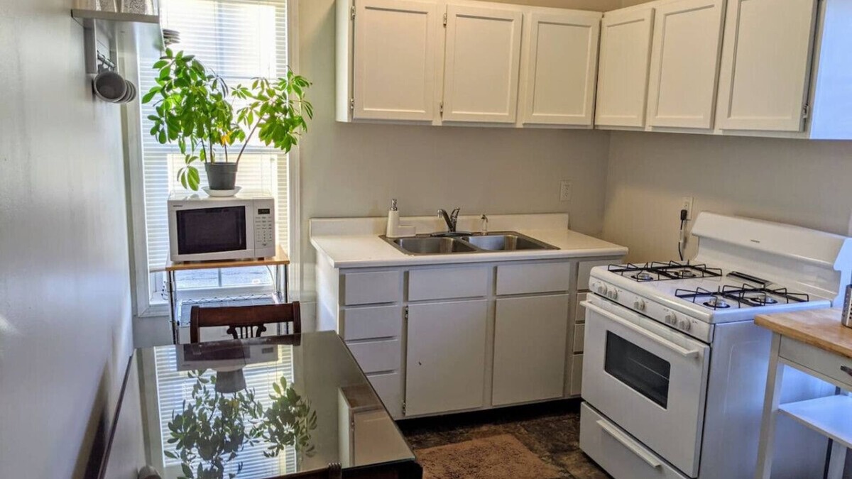 Moline House | Moline 1 BR Near TaxSlayer and Downtown