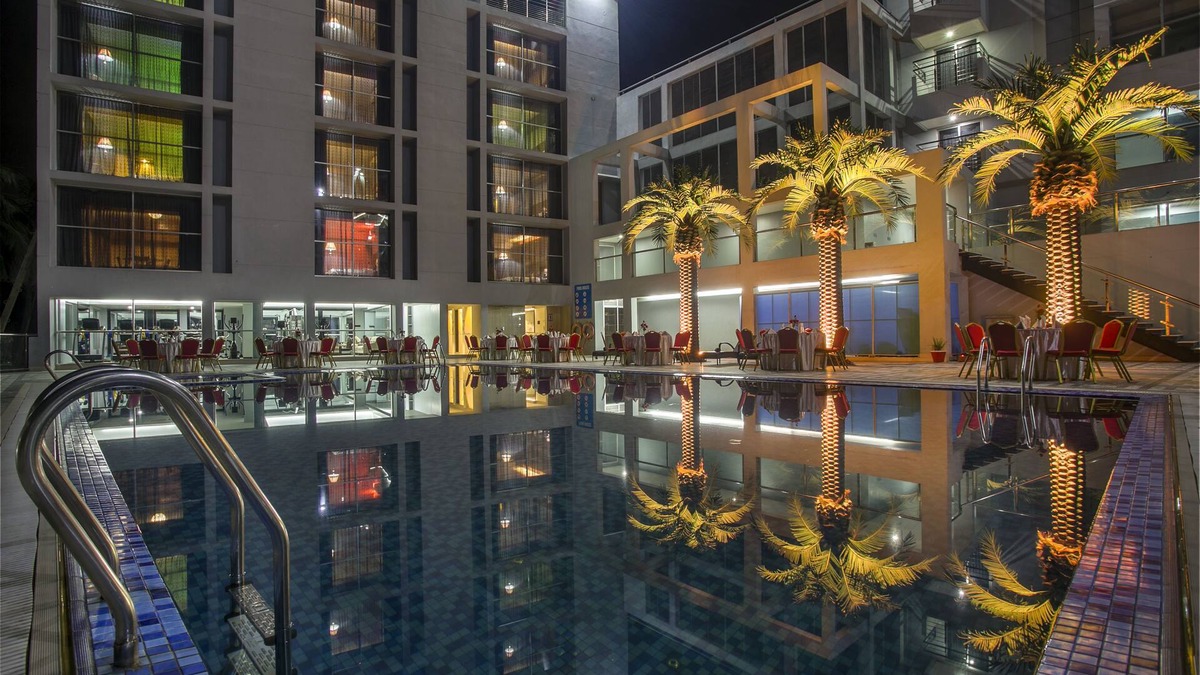 Bogra Hotel | Momo Inn