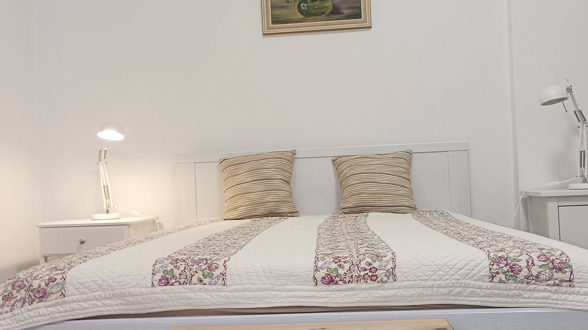 Old Town Apartment | Mona Lisa Apartment, la Place Magic