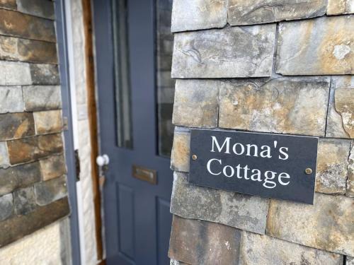 Charlestown House | Mona's Cottage - Private Parking, Sea Views, Garden & Close To Harbour & Beach
