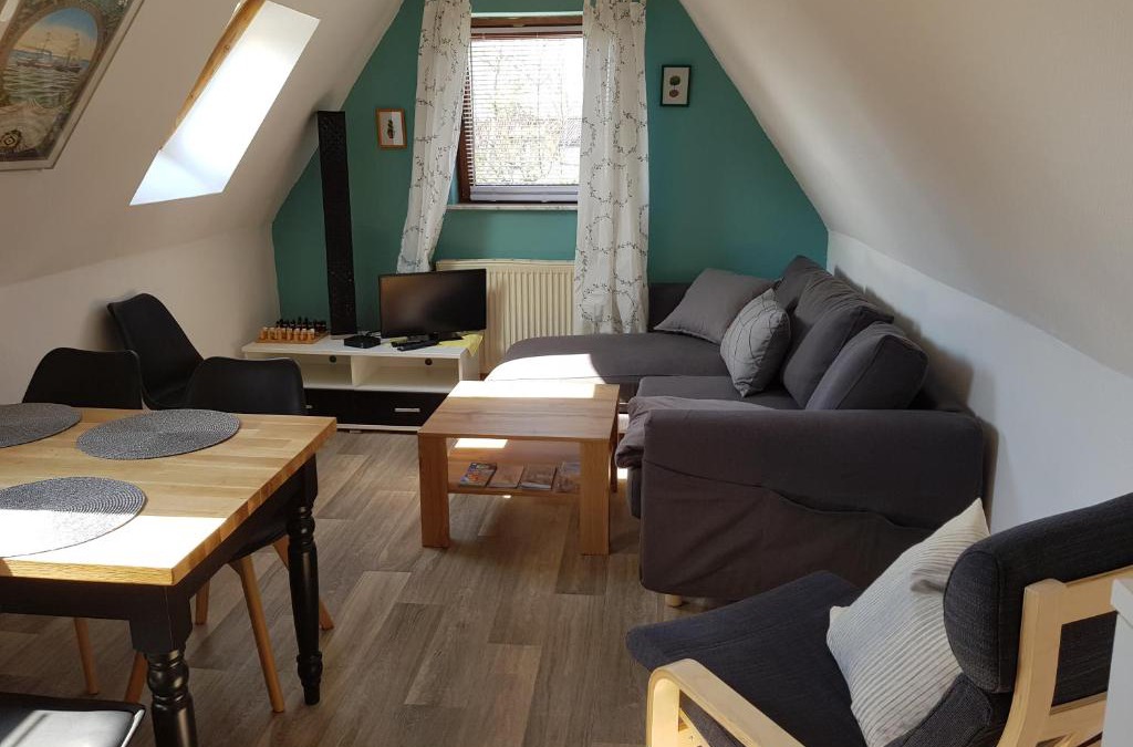 Dierkow Apartment | Mona S.