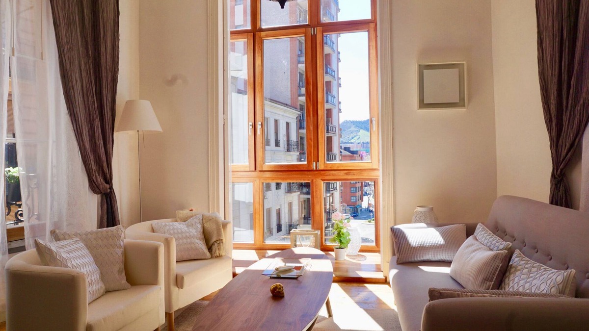 Uribarri Apartment | Monappart Cristo Historic Apartment with Parking