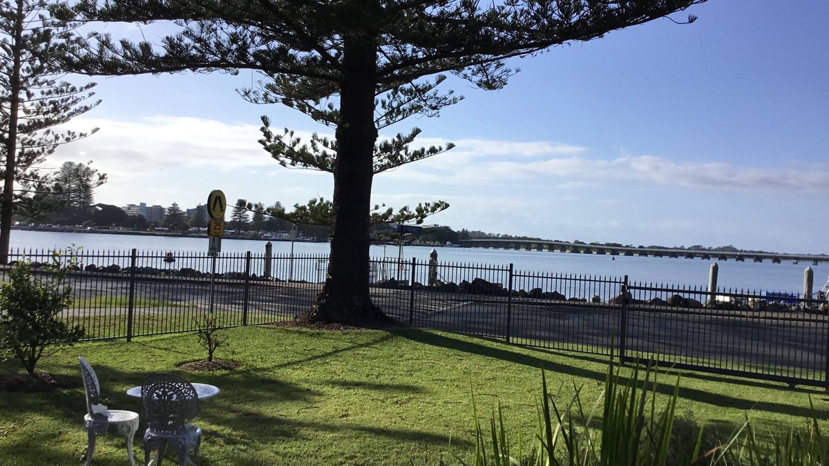 Wallis Lake Apartment | “Mona’s On Rockpool” - Waterfront heaven