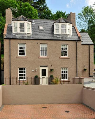 Auchenblae House | Monboddo Townhouse