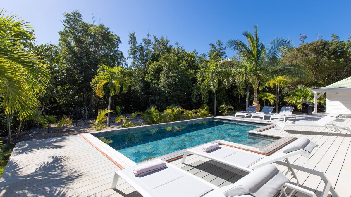 Plum Bay Villa | Monchal (2/3 Rooms) Luxury villa