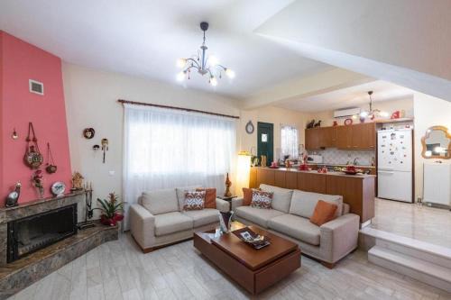 Nea Tirintha House | Monica's Country House