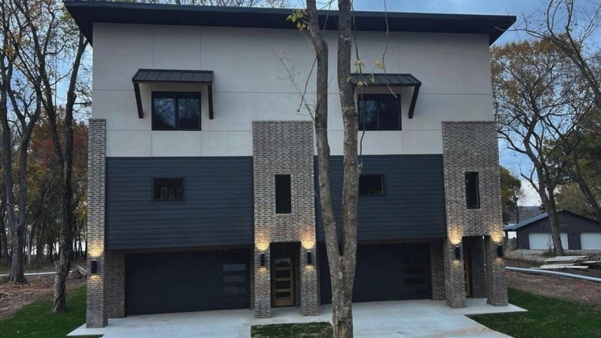 Afton Condo | MONKEY ISLAND LAKE VIEW CONDO, DECK WITH FIRE PIT+GRILL East