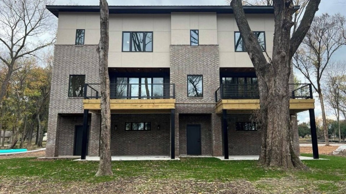 Afton Condo | MONKEY ISLAND LAKE VIEW CONDO, DECK WITH FIRE PIT+GRILL West