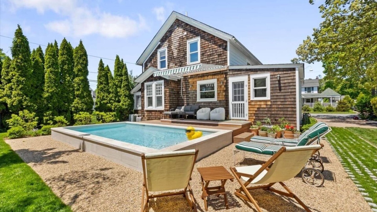 Bellport House | Monkey Puzzle Bellport Cottage