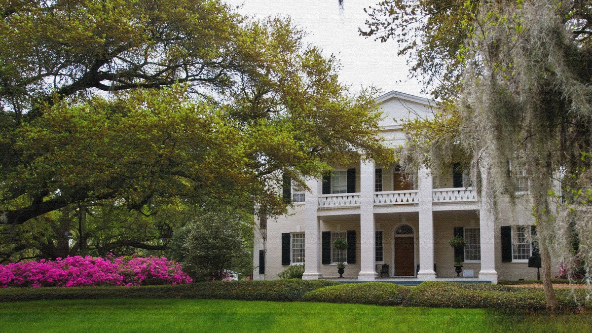 Natchez Hotel | Monmouth Historic Inns and Gardens