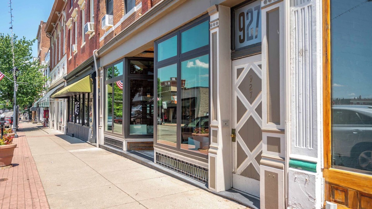 Newport Condo | Monmouth Loft 3 Heart of Newport