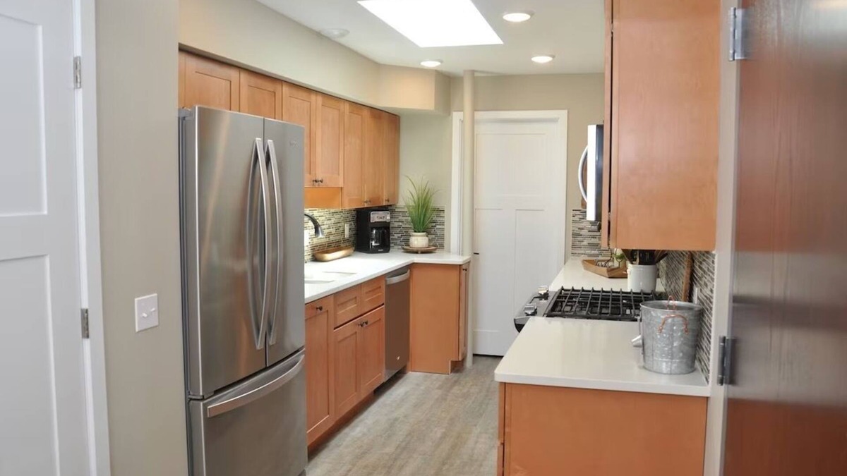 Bridgman Hotel | Monogram Luxury Condo-Lakeside (Suite #3)