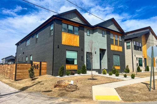 Downtown House | Monroe Retreat