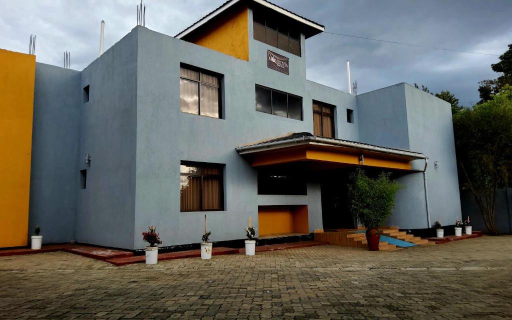 Nakuru House | Monrovia Guest House