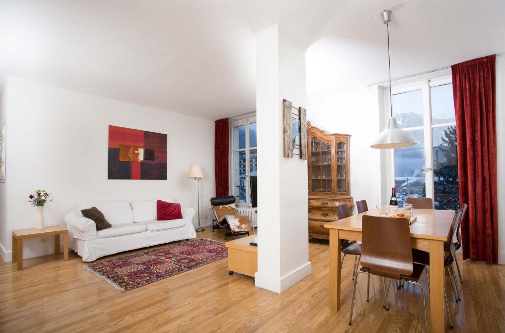 Chamonix City Centre Apartment | Mont Blanc 98 Apartment - Chamonix All Year