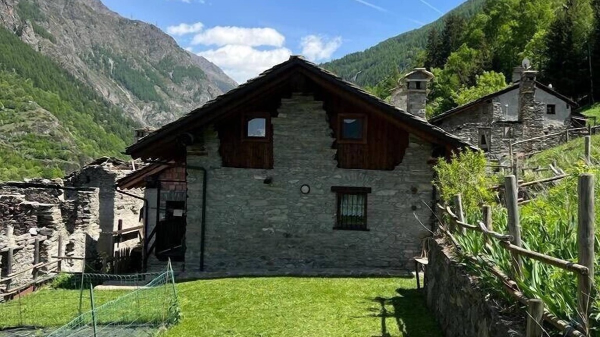 Aymavilles House | Mont Blanc, Amazing View From Private Terrace