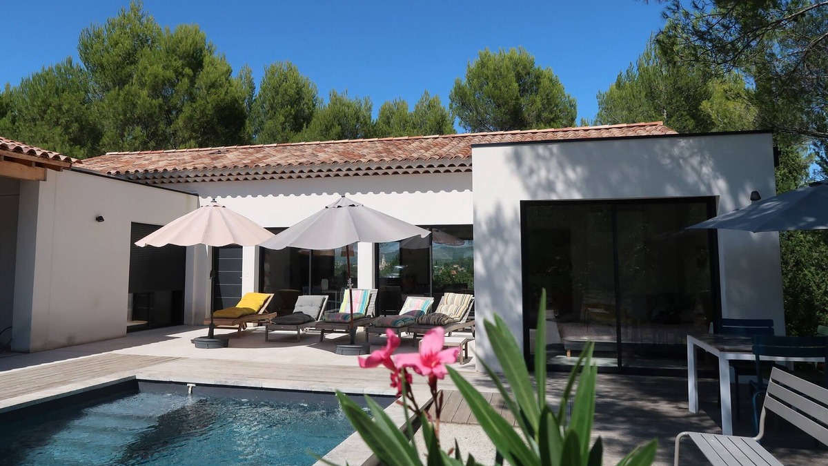 Mazan Villa | Mont Ventoux breathtaking view design house with private pool & air conditioning