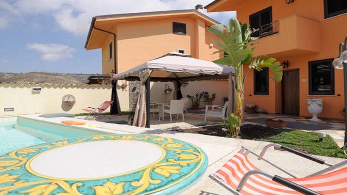 Porto Empedocle Apartment | Montalbano House: Welcome!