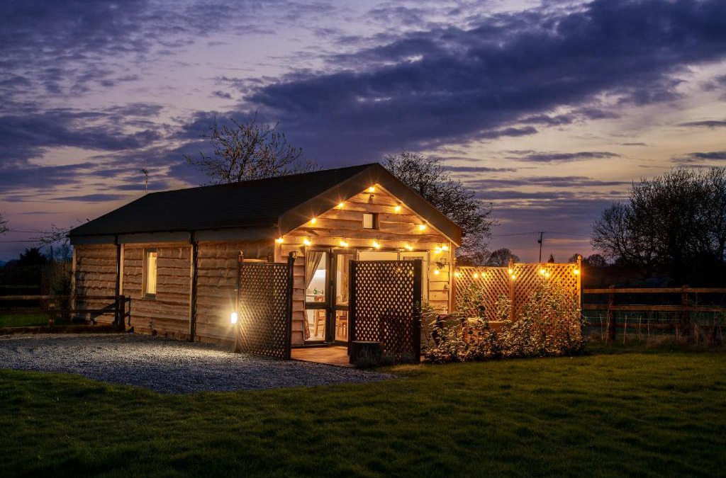 Wichenford Cabin | Montana Log Cabin - Ockeridge Rural Retreats