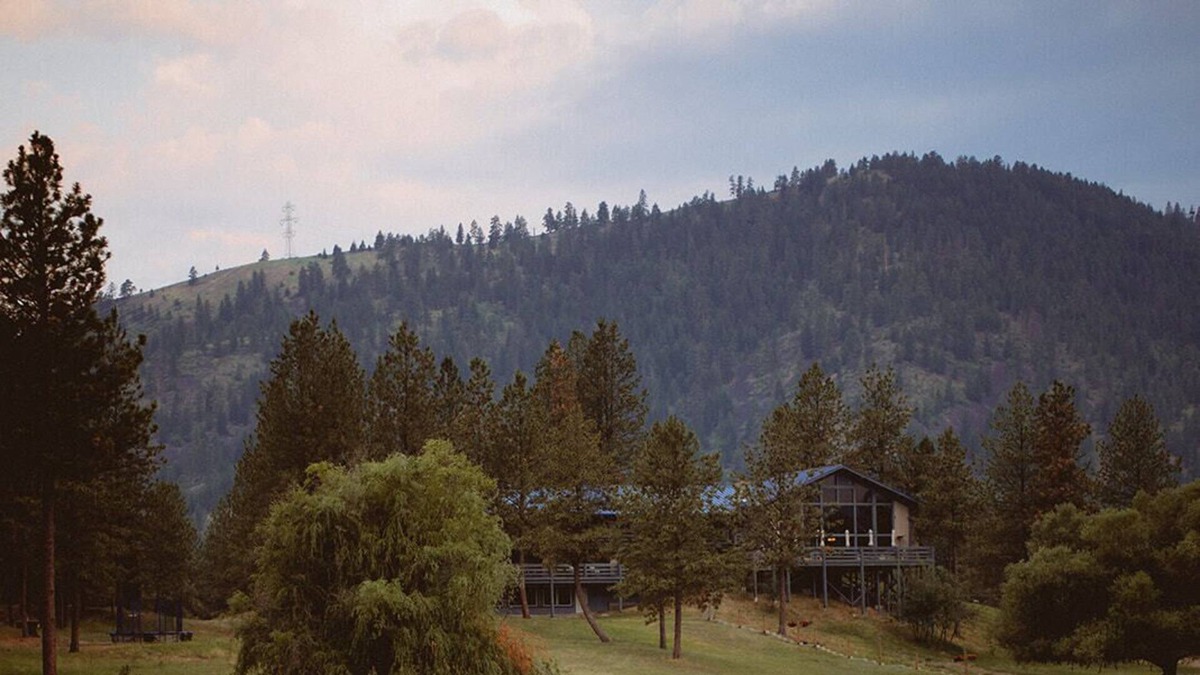 Alberton Cabin | MONTANA LUXURY GUEST RANCH