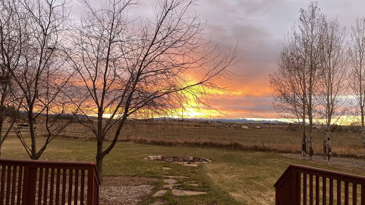 Bozeman House | Montana ranch house sunrise sunset views & fields