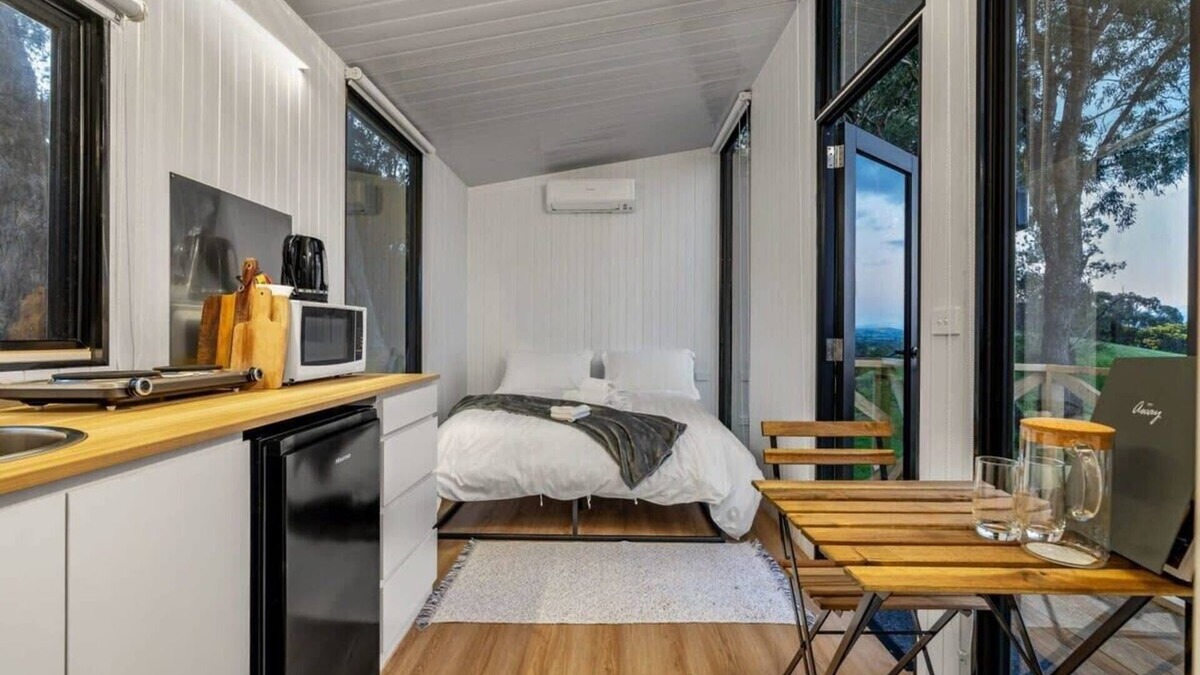 Ararat House | Montara Views 1 by Tiny Away