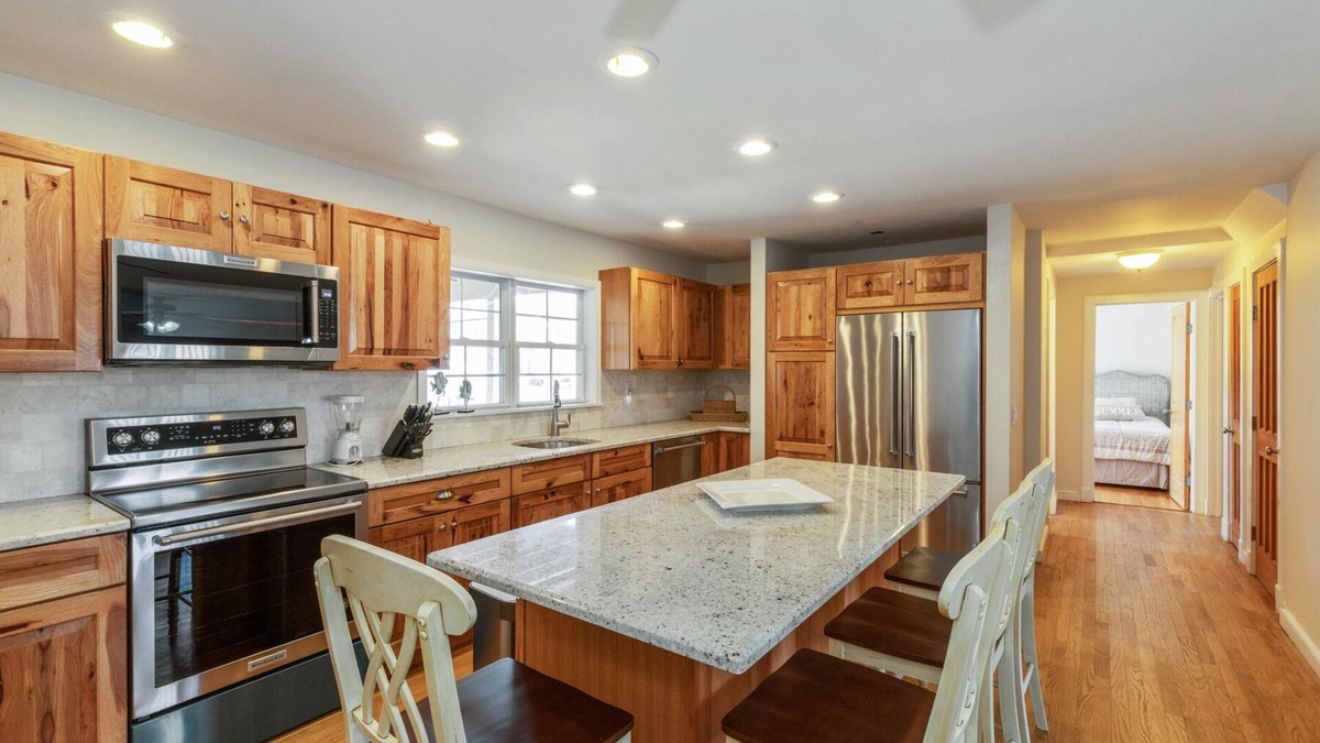 Culloden Shores House | Montauk Harbour Beach House - 1st Floor An Ideal Montauk location