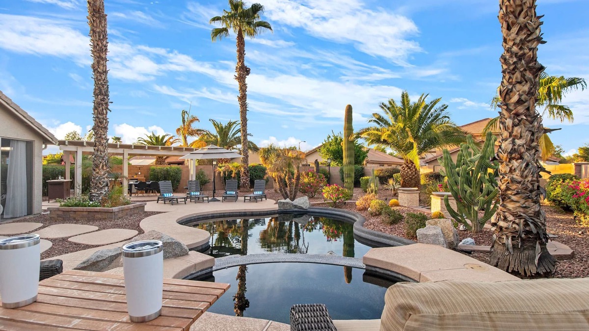 Northwest Ranch House | Monte Cristo: Epic Backyard, Pool, Spa & Firepit!
