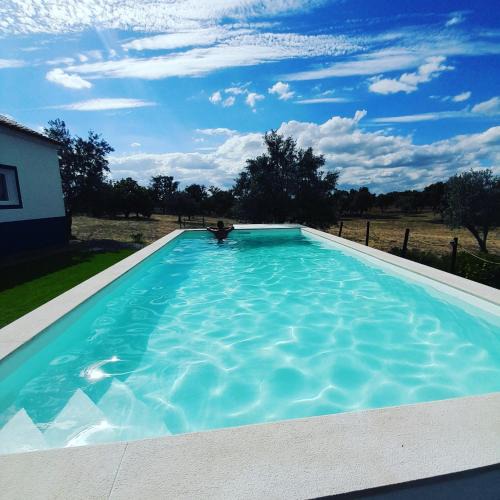 Fronteira House | Monte do Rochinha