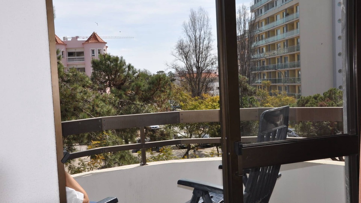 Vila Real Santo Antonio Apartment | MONTE GORDO - Spacious T2, by the beach (MEO TV/WiFi) AND AIR CONDITIONING