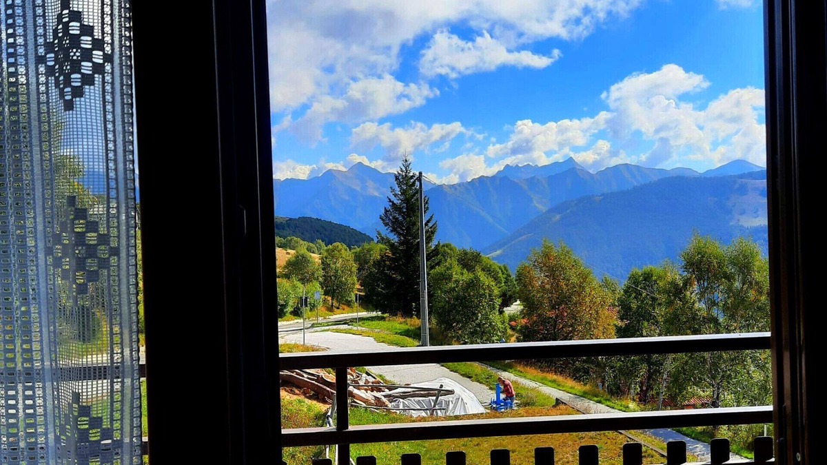 Giumello Apartment | Monte Muggio Apartment - Your Mountain Holiday