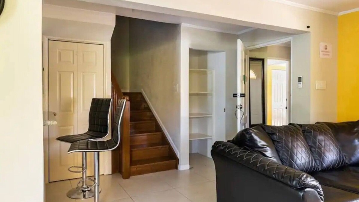Montego Bay House | Montego Bay Three-Bedroom Townhouse Near Beach With Pool & Free Airport Shuttle
