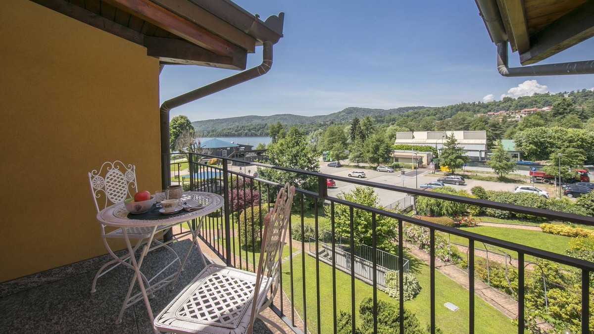 Ternate Apartment | Montelago Charming Relax 3, Ternate, Italy