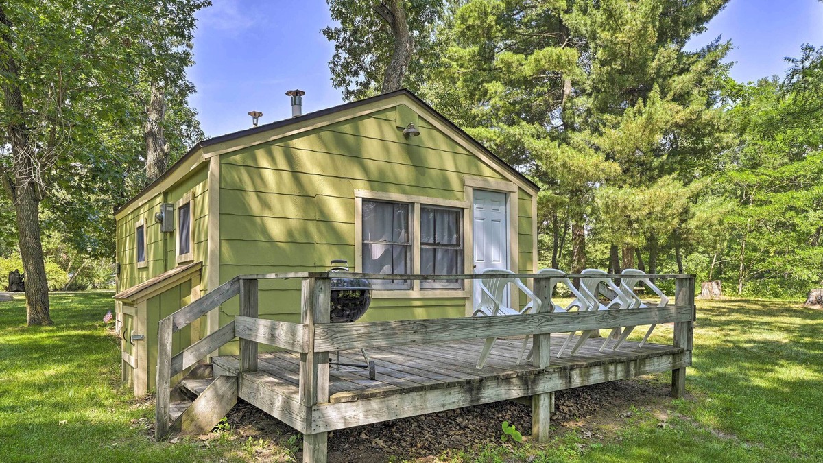 Montello Apartment | Montello Studio Cottage w/ Pier & Dock on Ox Creek