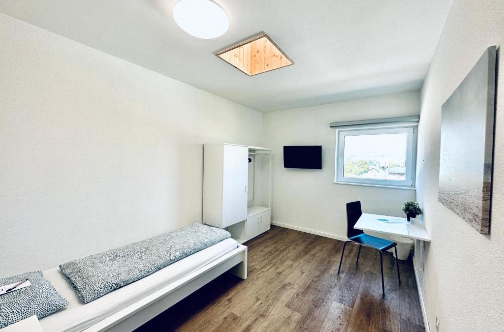 Deitingen Apartment | Monteurzimmer - Worker's accommodation - ZIMMERzuVERMIETEN in Deitingen Industriestrasse