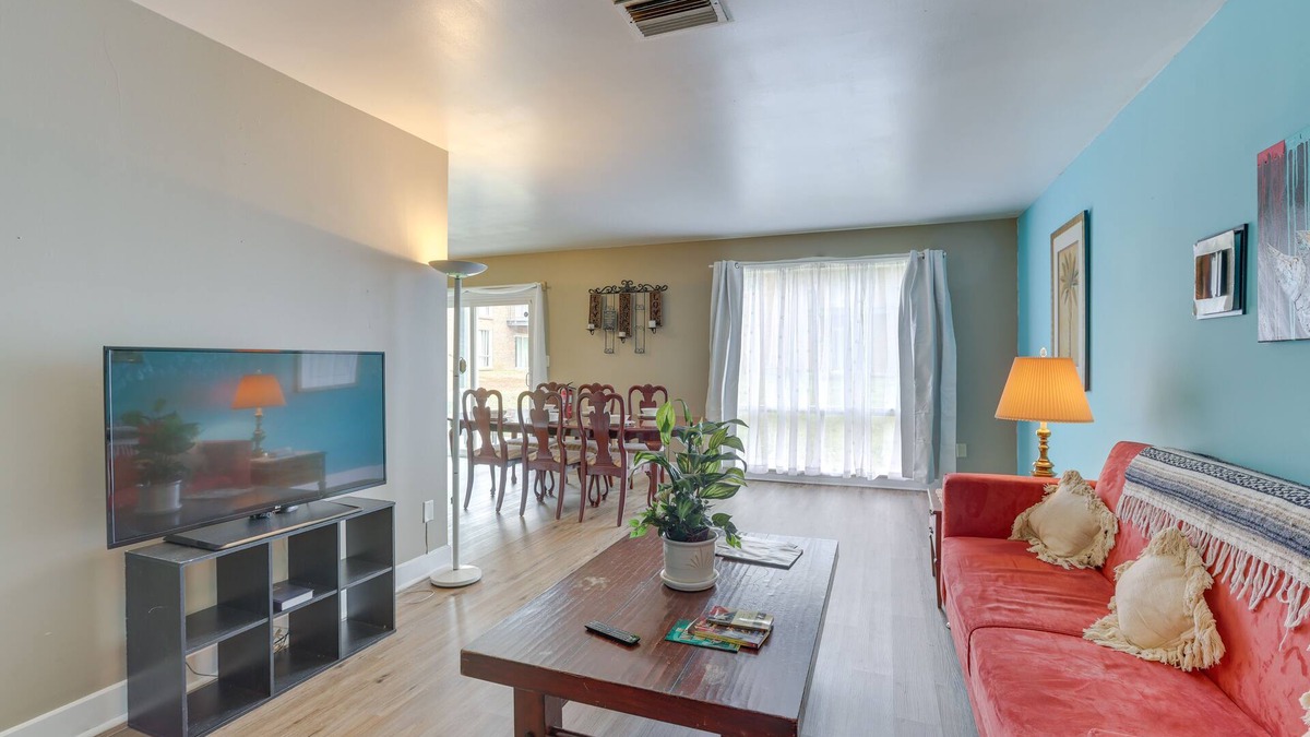 Montgomery Apartment | Montgomery Home in Garden District: 2 Mi to Dtwn!