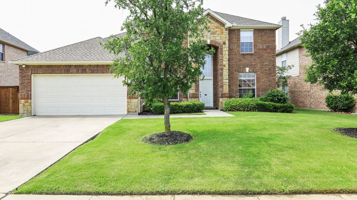 Little Elm House | Monthly Extended Stay Frisco ISD 2816 Sqft 4 Bd 3.5 Ba