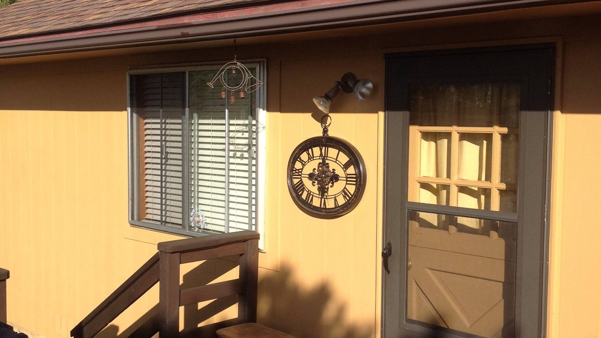 Summit County Cabin | Monthly Private Cabin Located on Hidden Cul-De-Sac. with Hot Tub.