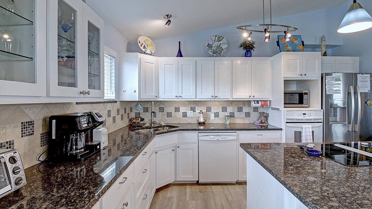Leeward Sands House | Monthly rates! Perfect Port Aransas Escape! Game Room & Pet Friendly