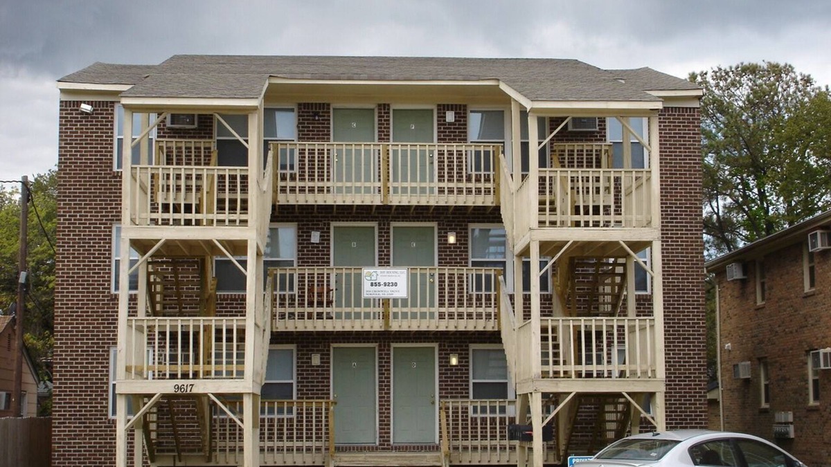 East Ocean View Apartment | Monthly Upscale Apartment by the Bay "B"