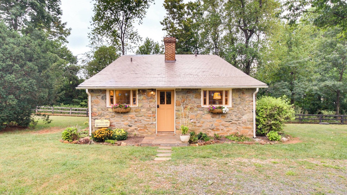 Afton Cottage | Monticello Wine Trail Cottage - Close to Hiking!