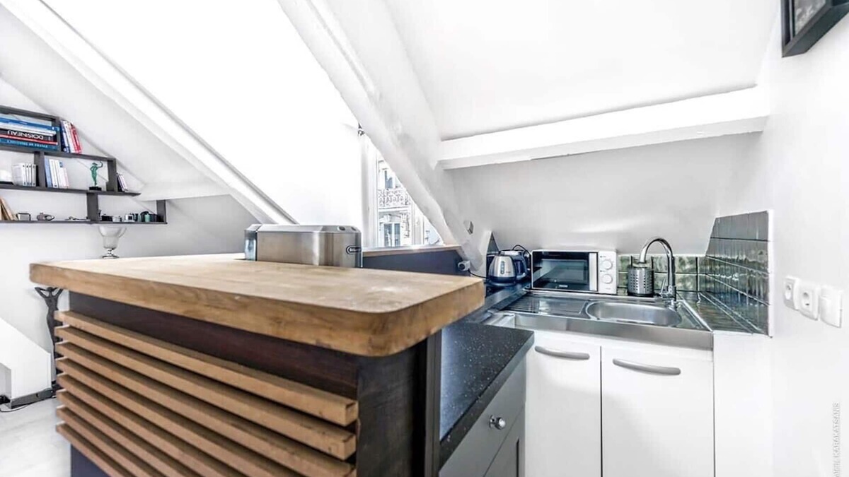 Montparnasse Apartment | Montparnasse - La Gaïté 1bdr - B'Your Home