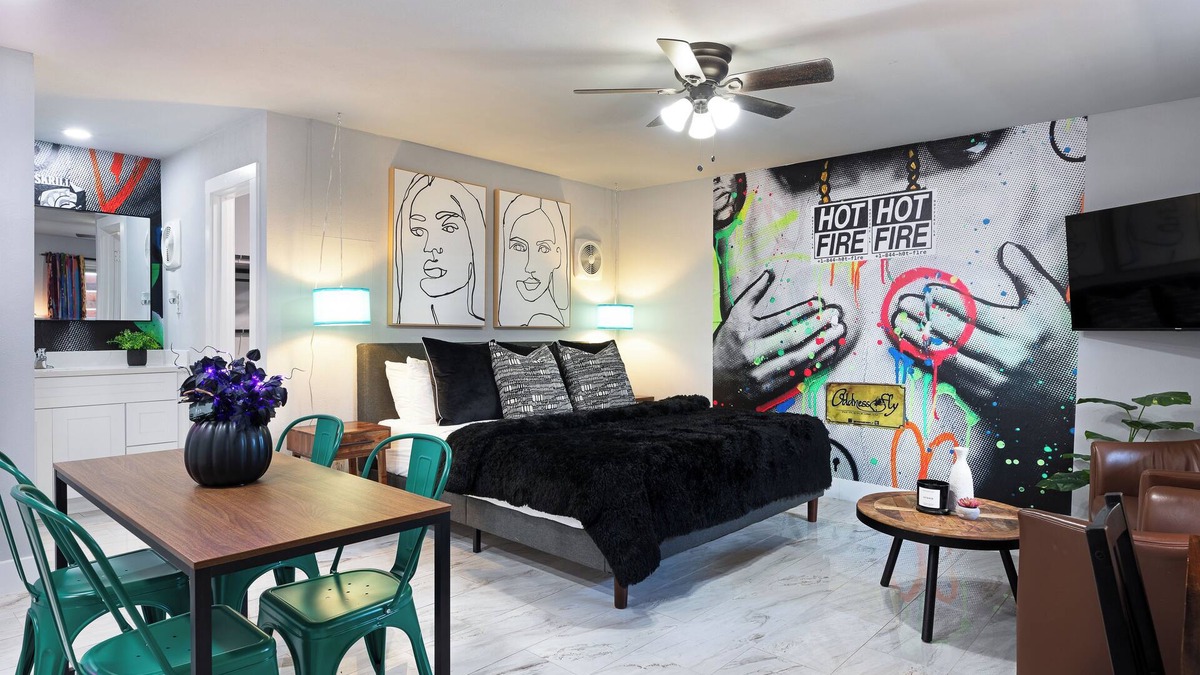 Montrose Apartment | Montrose Caliente Studio! Medical Center 06 ★