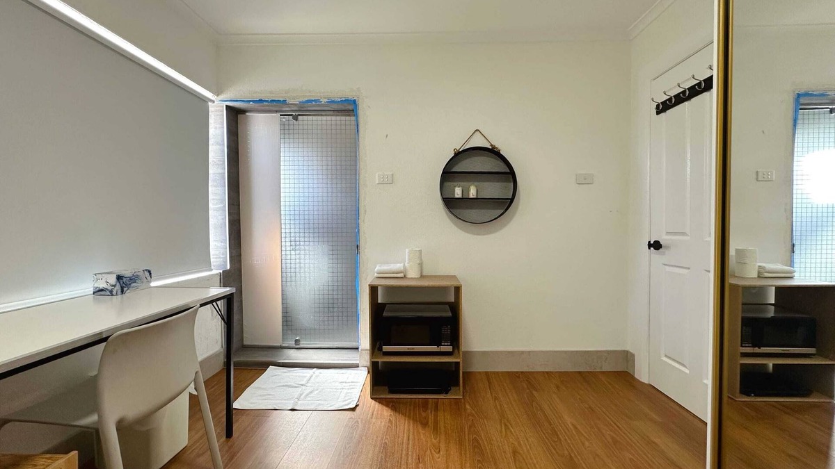 Montrose Apartment | Montrose Double Bed Room close to City
