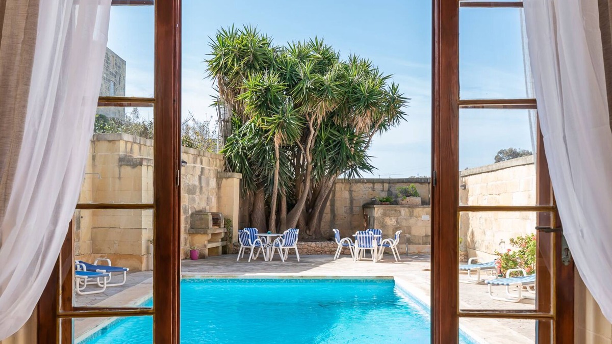 San Lawrenz Villa | Mood Farmhouse - ancient 18th century Villa