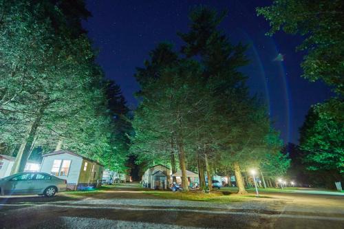 Moody Resort | Moody Beach Camping Resort Cottage - Two Bedroom Deluxe