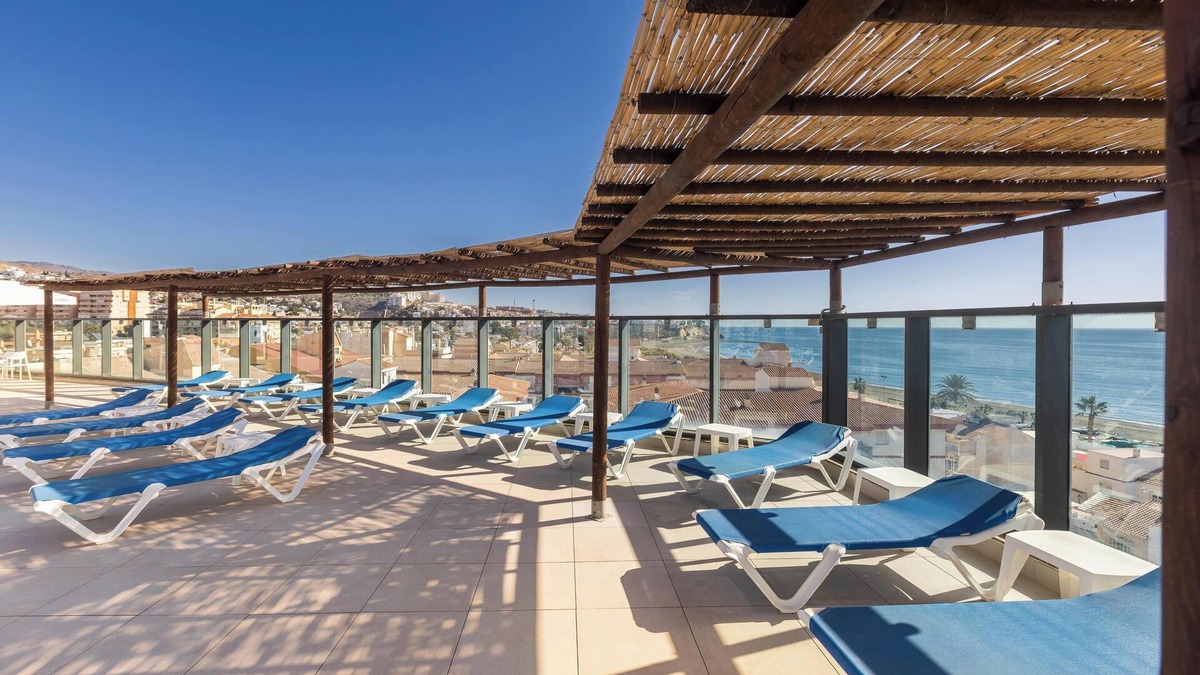 La Cala del Moral Hotel | MOON DREAMS CALABAHIA