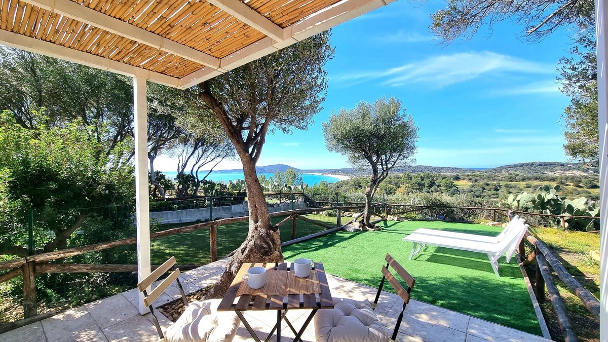 Villaggio delle Mimose House | Moon House 350mt from the beach Sea view Garden Free private parking