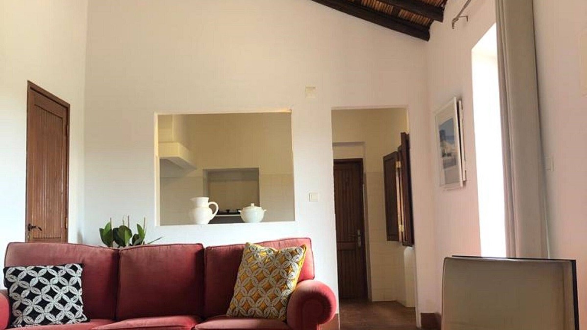 Aljezur Cottage | moon house