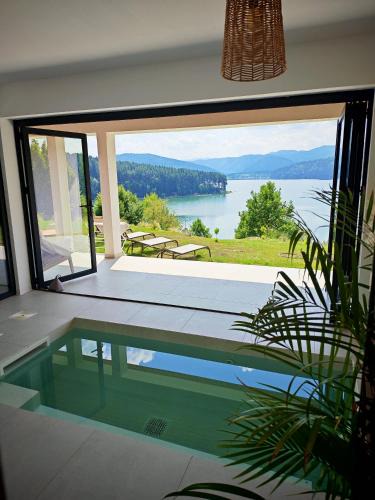 Hangu House | Moon Lake Bicaz - Aurora Garden